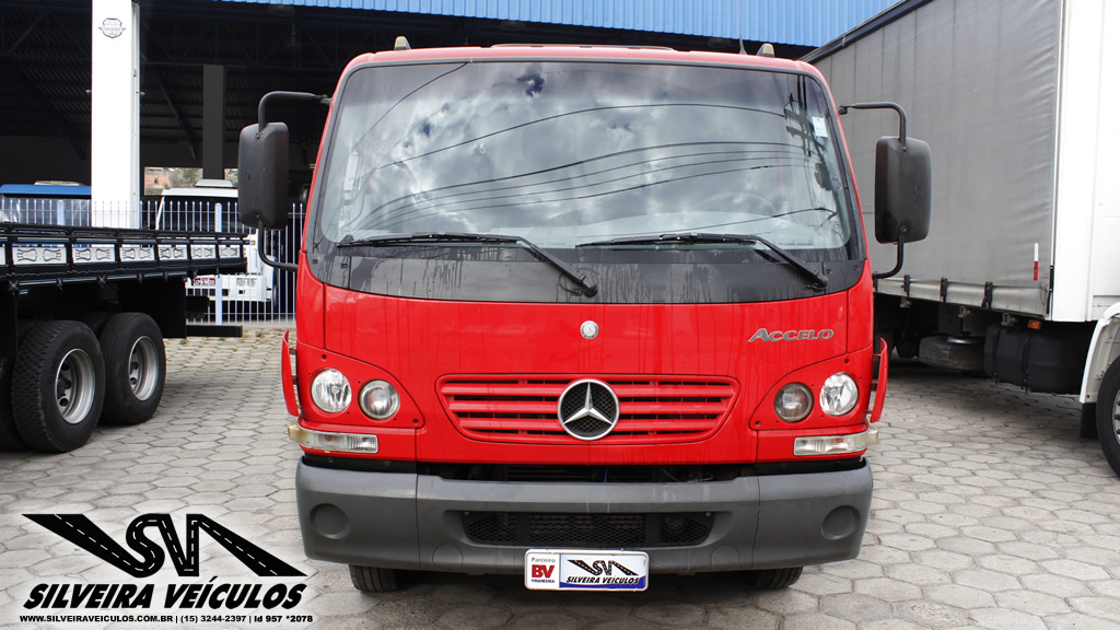 Mercedes Benz Accelo 915 - 06/06 6