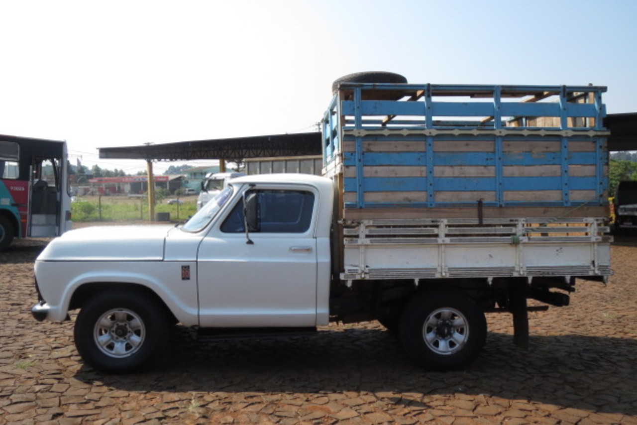 Ford F4000 - 80/80 4