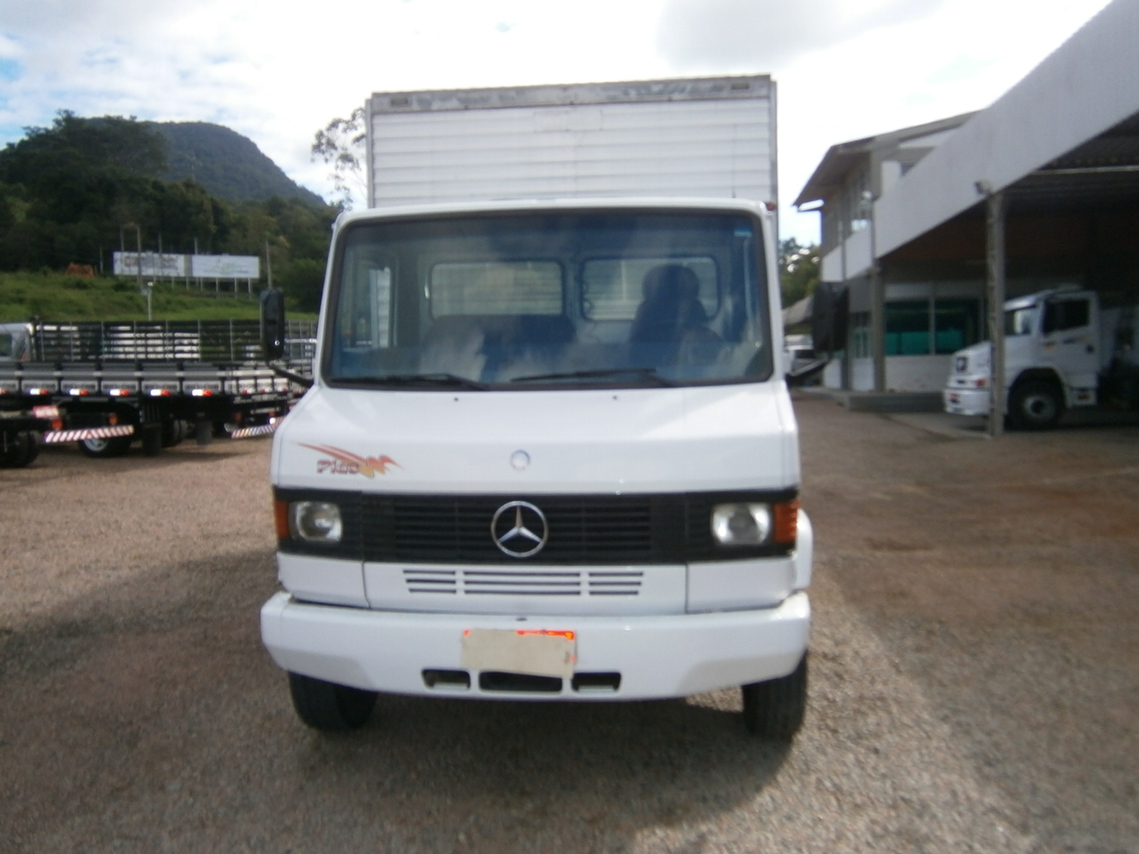 Mercedes Benz MB 710 - 05/05 2