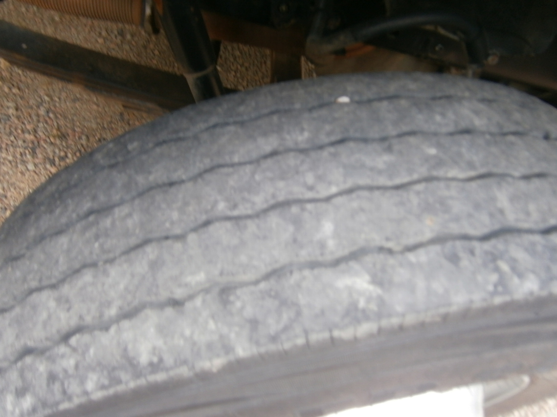 Volkswagen 24-250 E Constellation 3-Eixos - 07/08 3