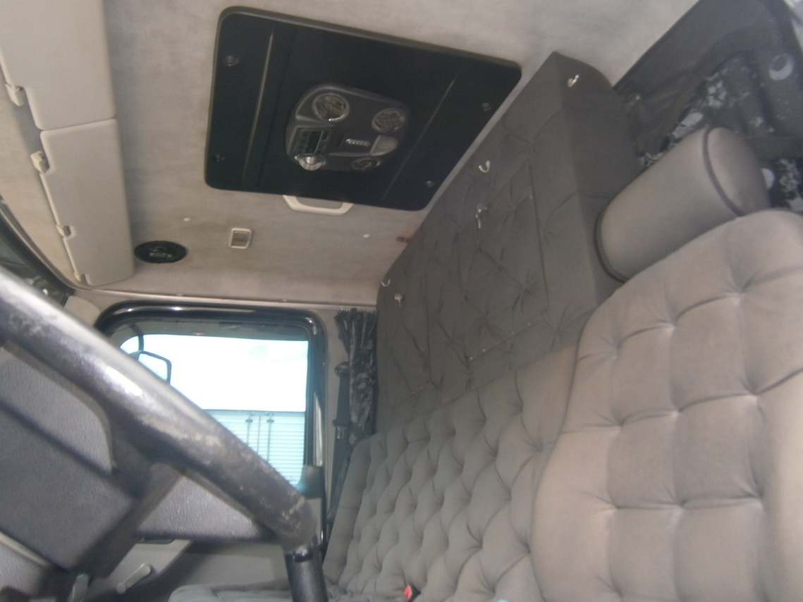 Volkswagen 24-250 E Constellation 3-Eixos - 07/08 9