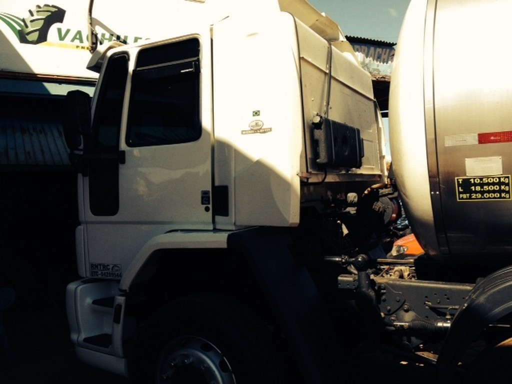 Ford Cargo2428 - 08/08 7