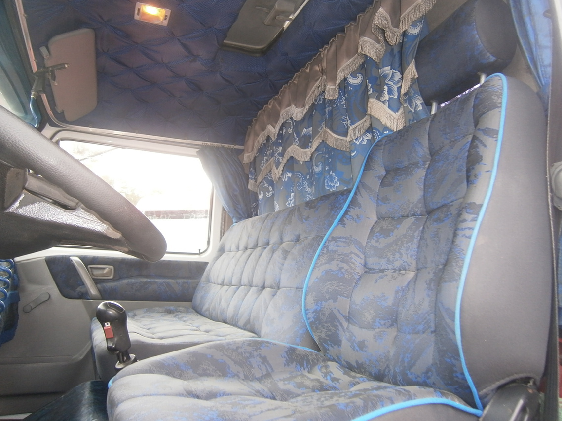 Volkswagen 15-180 E Constellation - 03/03 6