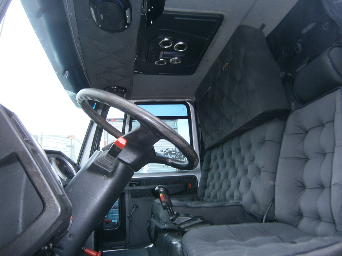 Ford Cargo2422 - 10/11 2