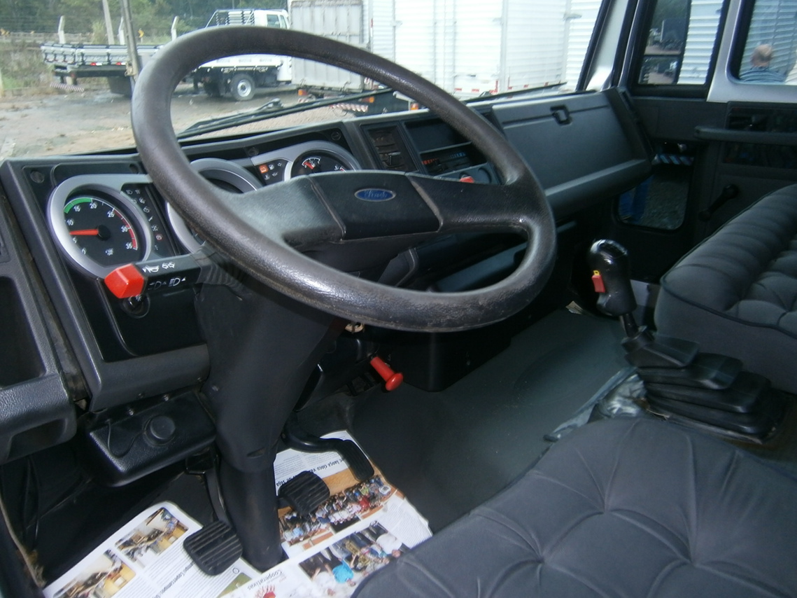 Ford Cargo2422 - 10/11 6