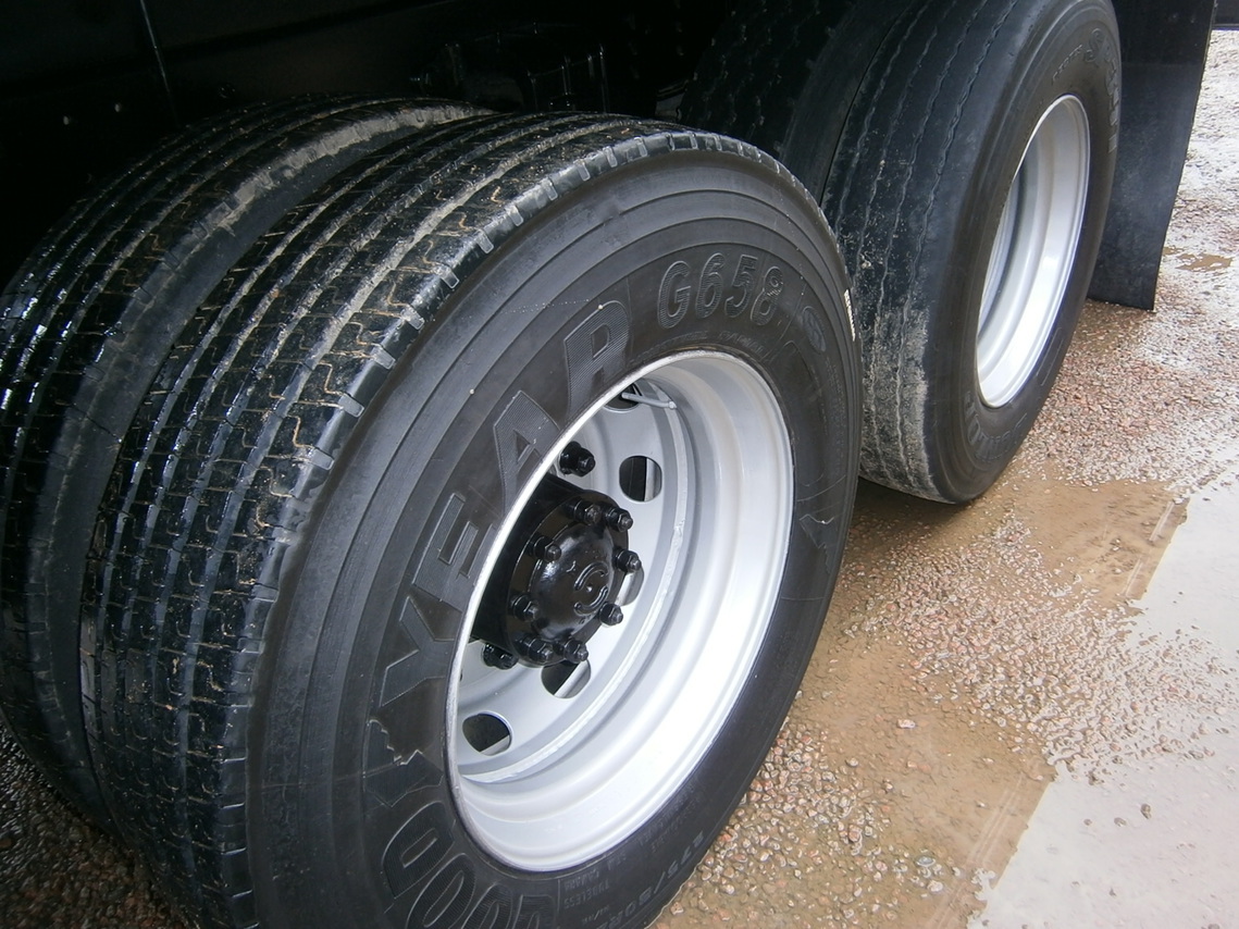Ford Cargo2422 - 10/11 9