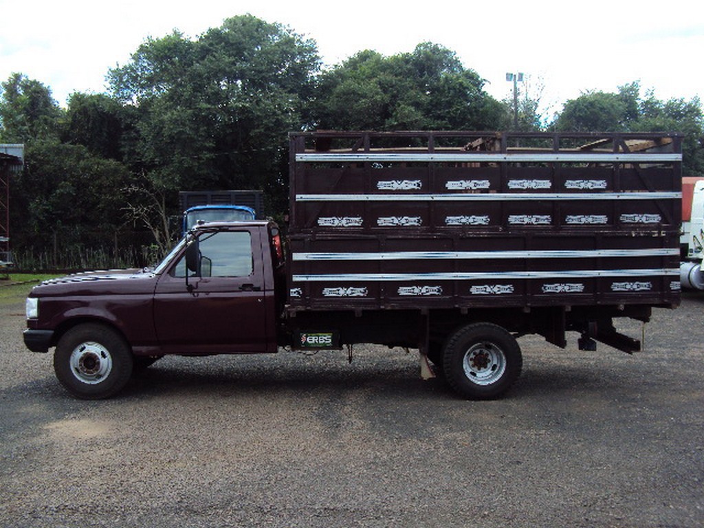 Ford F4000 - 95/95 3