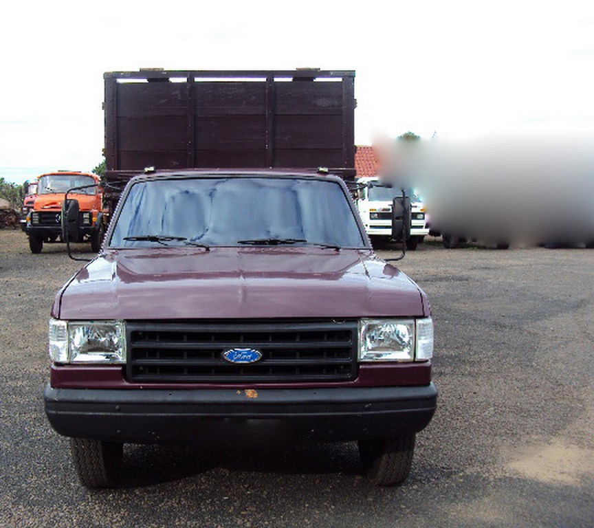 Ford F4000 - 95/95 4