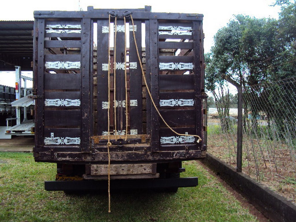 Ford F4000 - 95/95 5