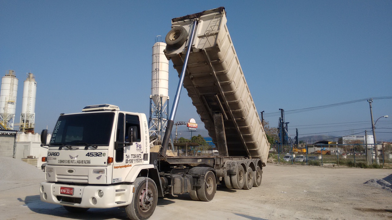 Ford Cargo4532 - 08/09 3