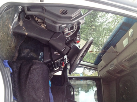 Iveco Stralis 420 - 08/10 25