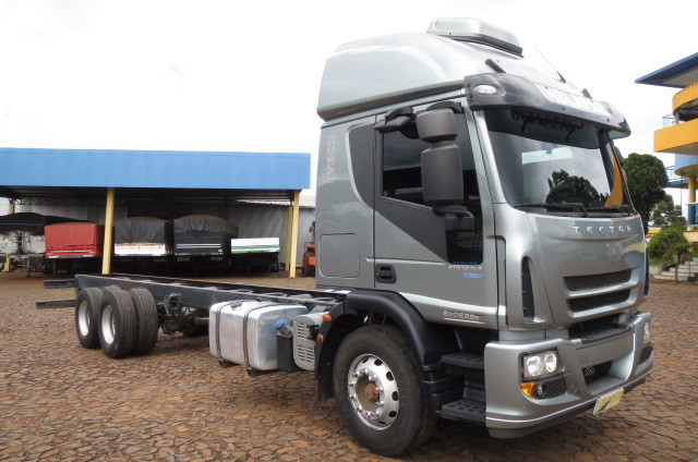 Iveco Tector 240 - 13/14 3