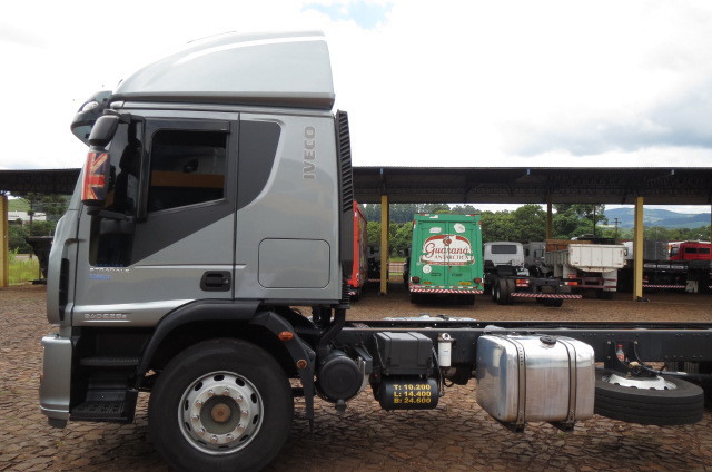 Iveco Tector 240 - 13/14 9