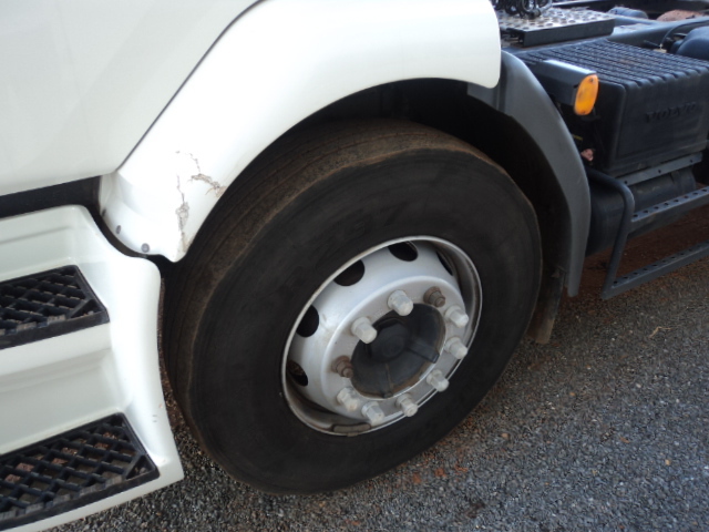 Volvo VM 330 - 13/13 8