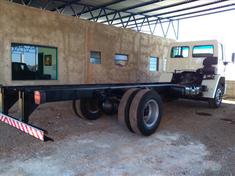 Ford Cargo1317 - 06/06 4