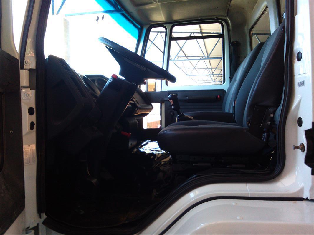 Ford Cargo1317 - 06/06 9