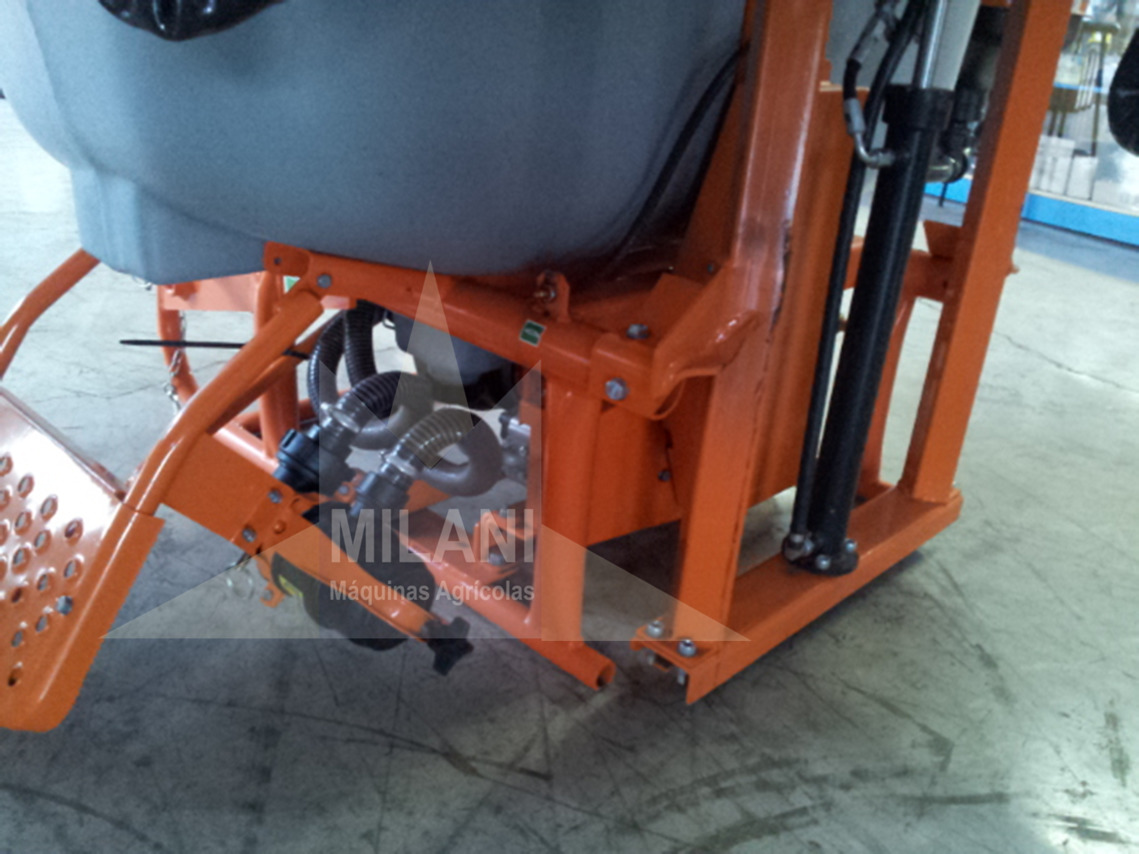 Jacto Condor -  4