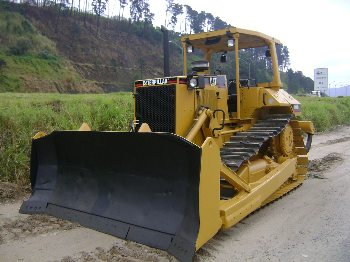 Caterpillar D6M - 97/97 2