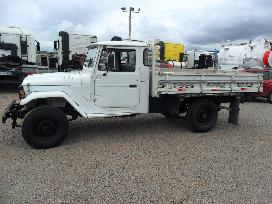 Toyota Bandeirantes - 91/91 8