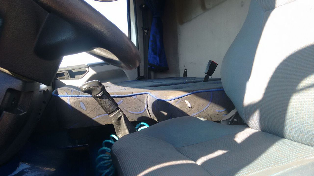 Volkswagen 24-250 E Constellation 3-Eixos - 11 4