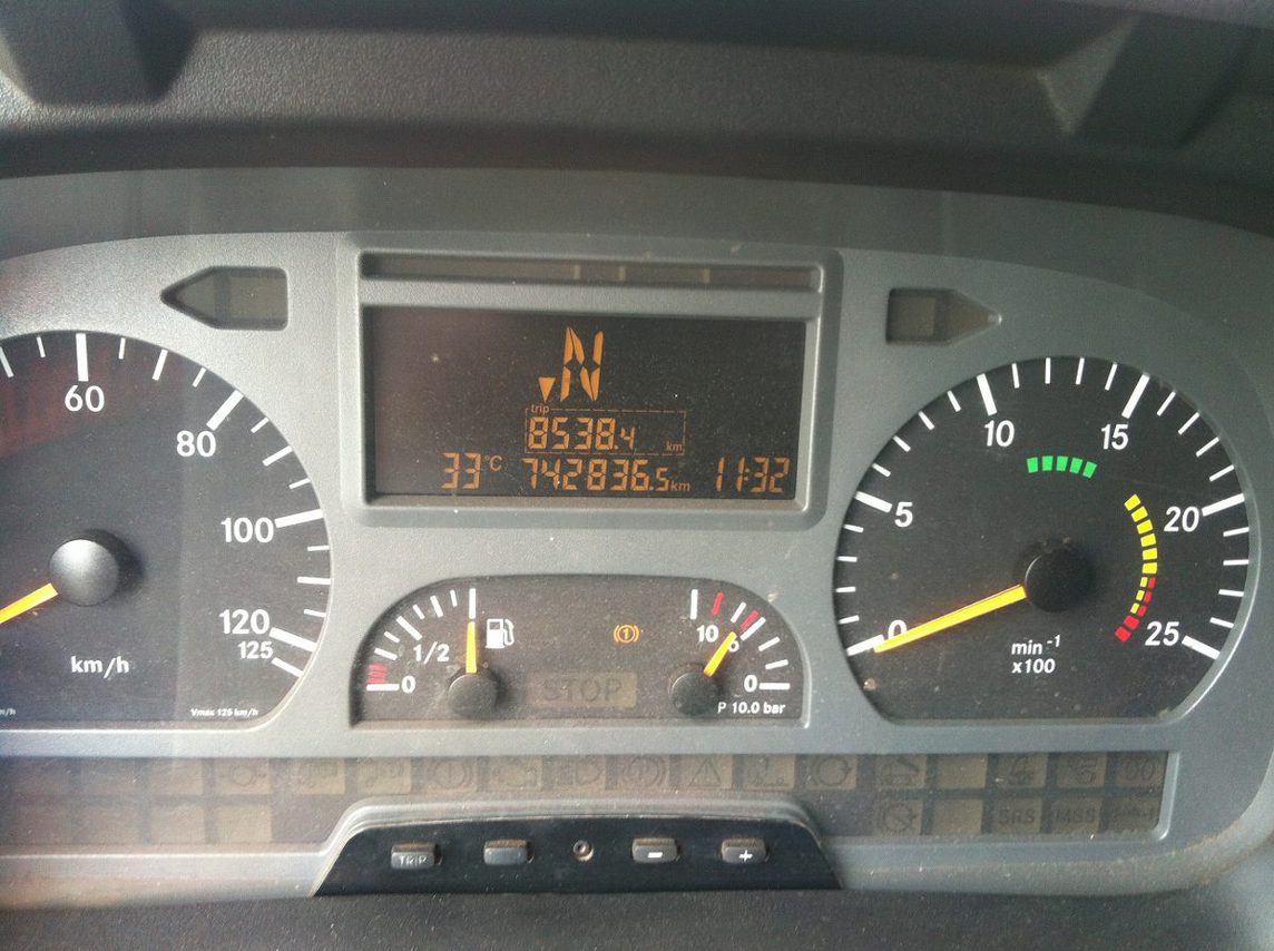 Mercedes Benz Axor 2544 - 10 2