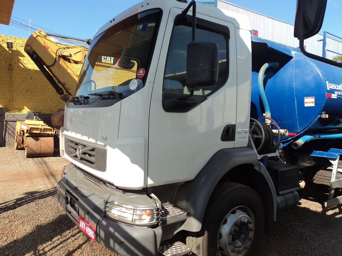 Volvo VM 270 - 12/12 3