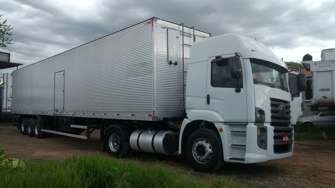 Volkswagen 19-320 Titan - 10 2
