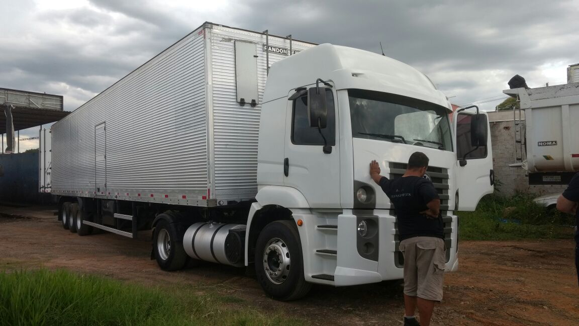 Volkswagen 19-320 Titan - 10 3