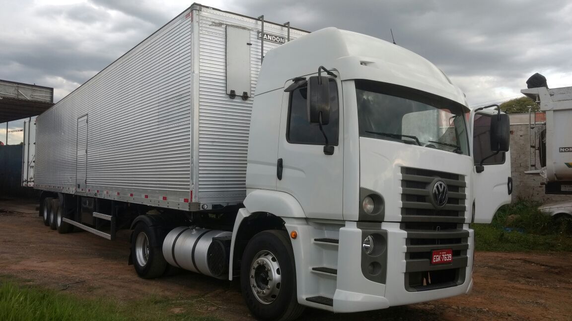 Volkswagen 19-320 Titan - 10 4