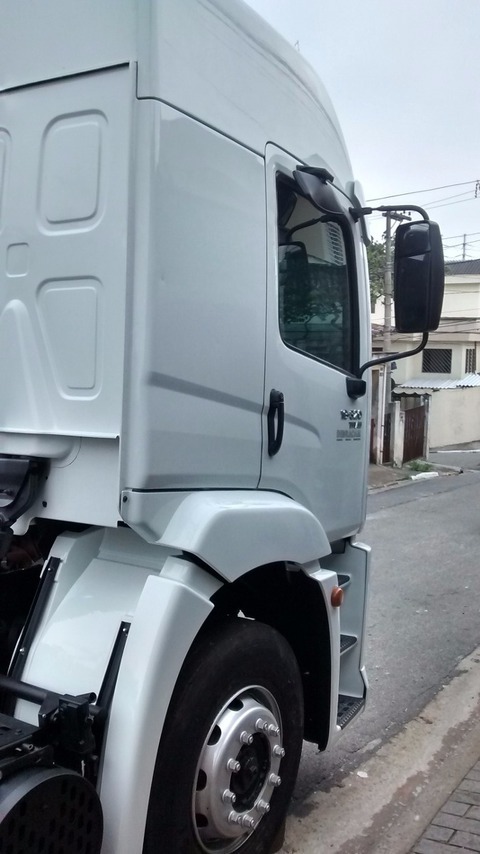 Volkswagen 19-320 Titan - 08/08 2