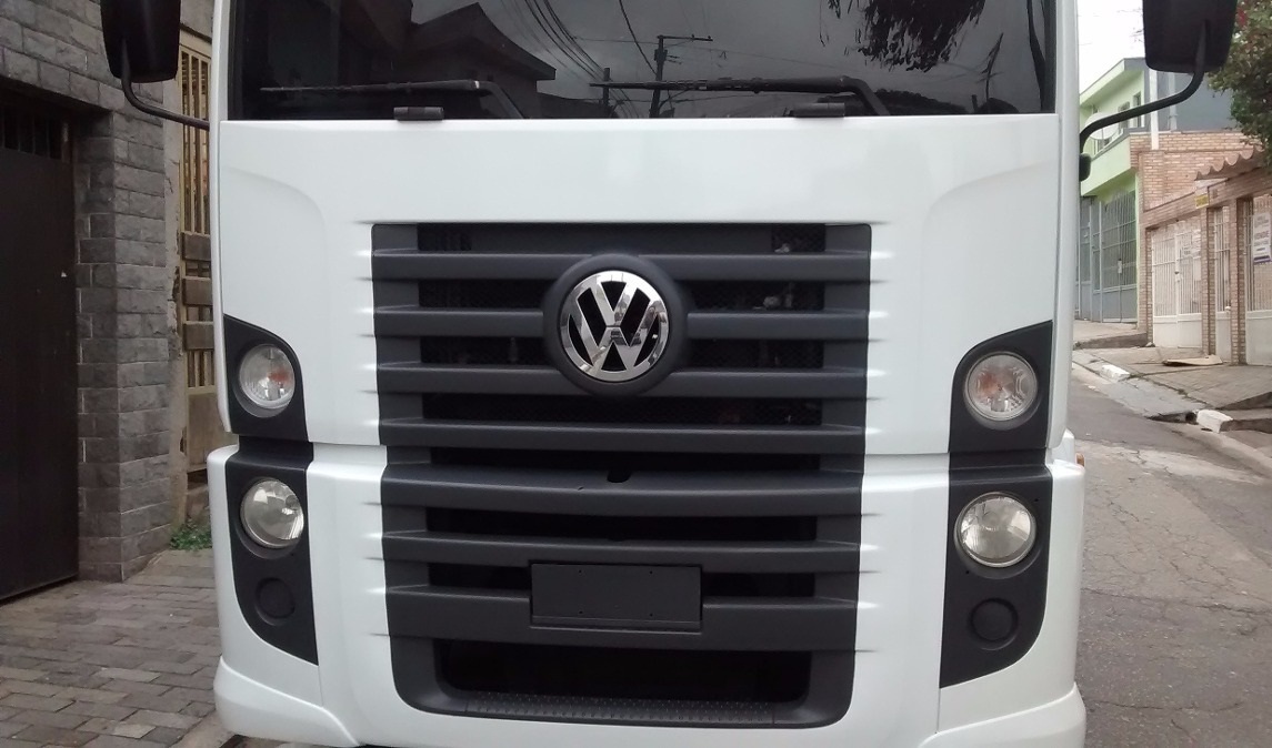 Volkswagen 19-320 Titan - 08/08 3