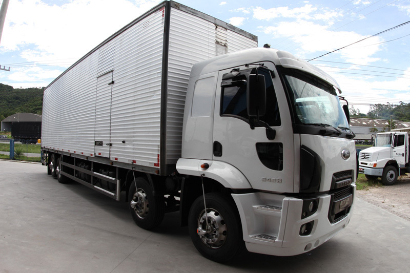Ford Cargo2428 - 11/12 4