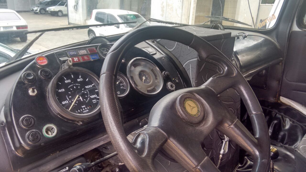 Mercedes Benz MB 2213 - 81/81 5