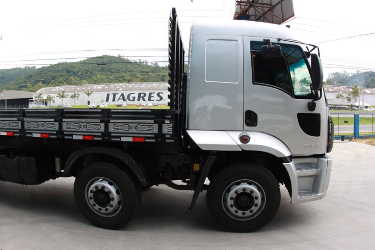 Ford Cargo2428 - 11/12 3