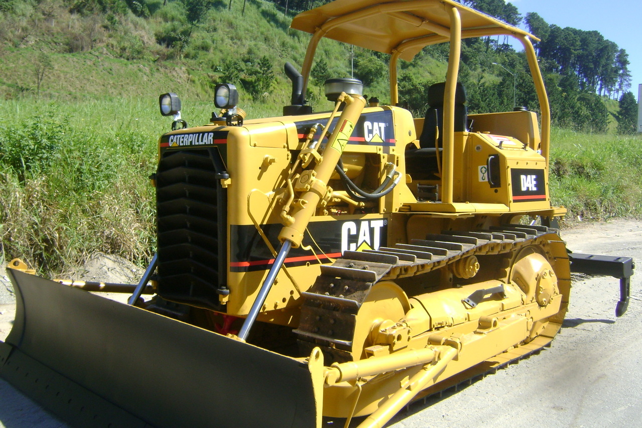 Caterpillar D4E - 89/89 5