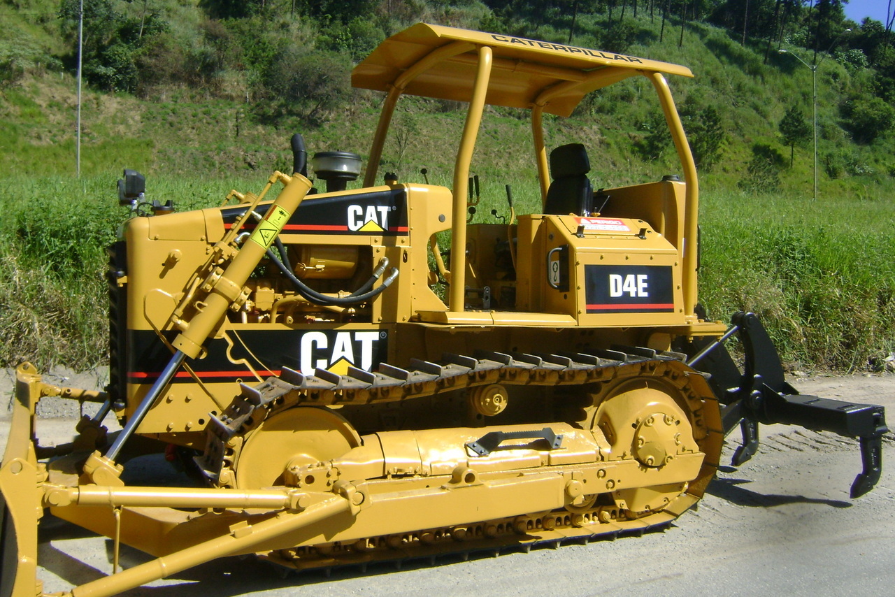 Caterpillar D4E - 89/89 6