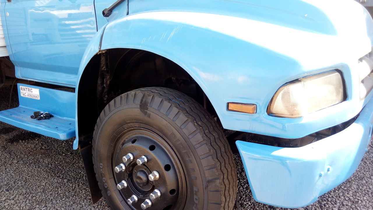 Ford F12000 - 95/95 3