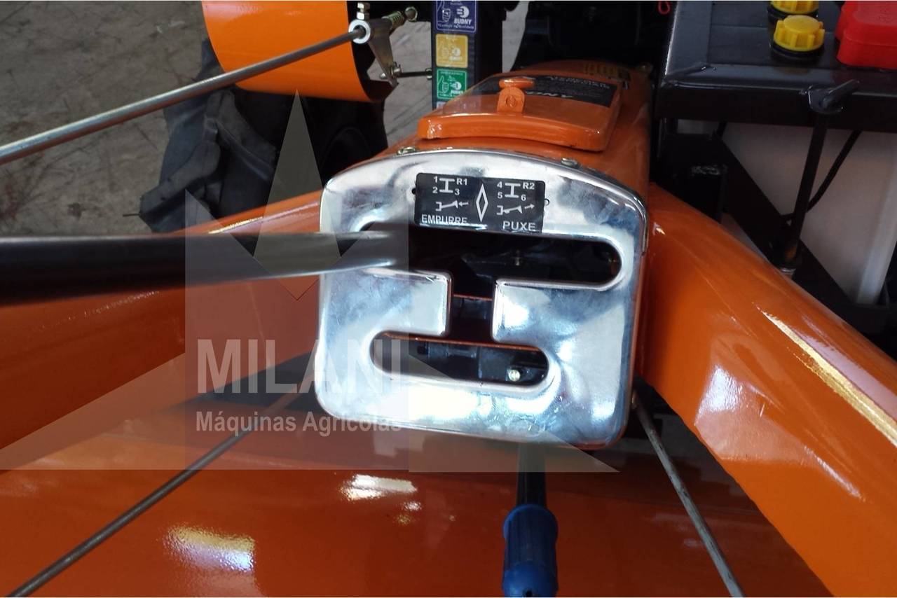 Budny Micro Trator -  3