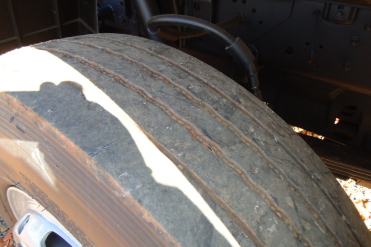 Volkswagen 26-260 - 08/09 3