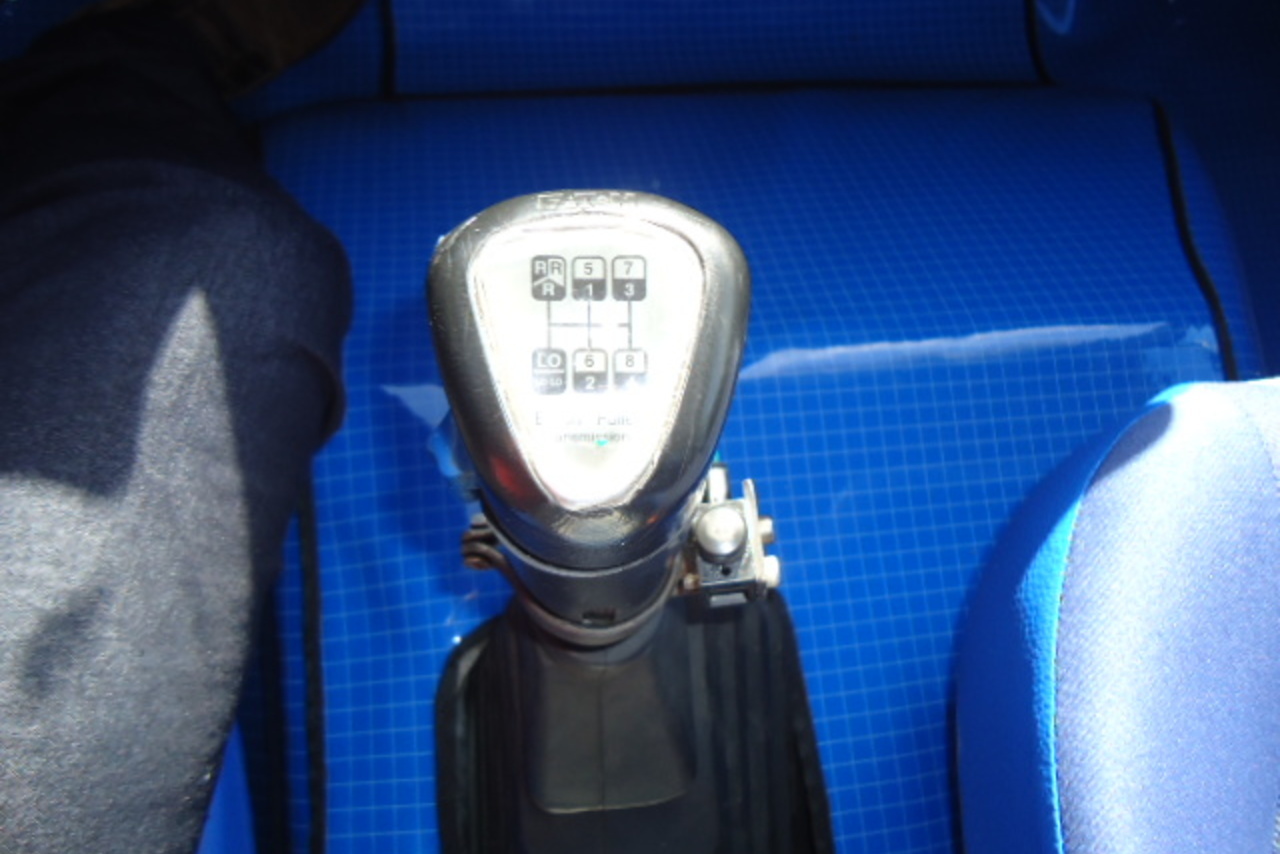Volkswagen 26-260 - 08/09 12