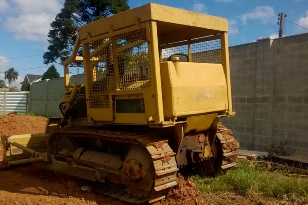 Caterpillar  D4 - 97 2