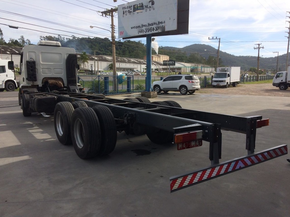 Volvo VM 270 - 12/12 5