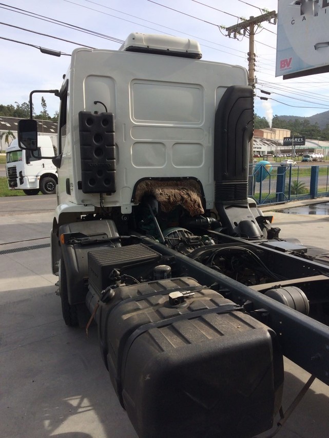 Volvo VM 270 - 12/12 10