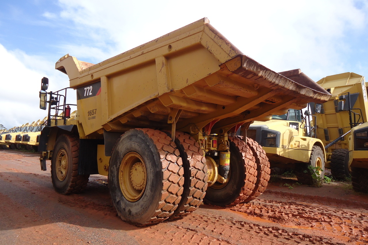 Caterpillar 772 - 12/12 5