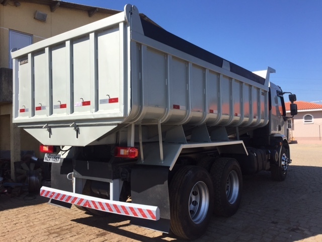 Volvo VM 270 - 12/12 4