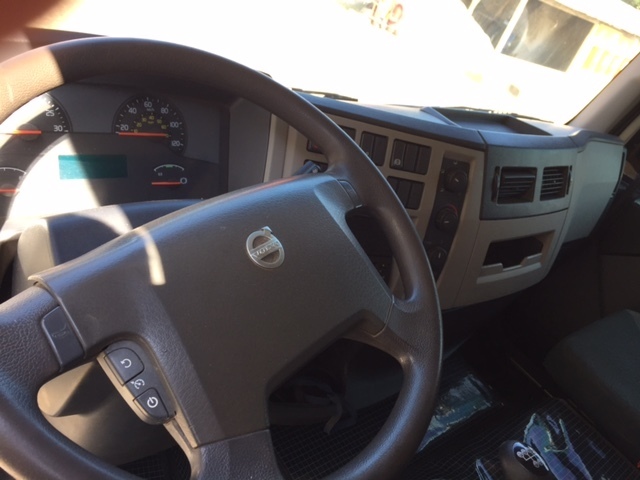 Volvo VM 270 - 12/12 10