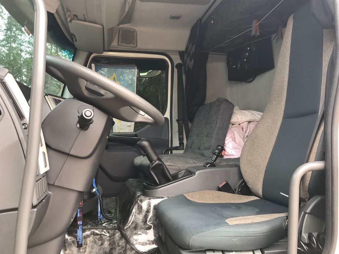 Volvo VM 270 - 14/14 11