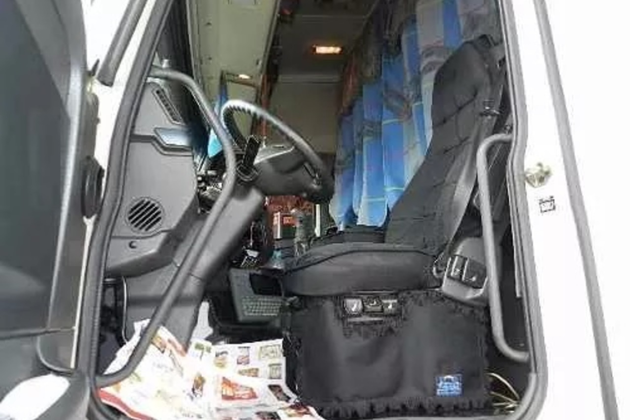 Volvo FH 440 - 11/11 3