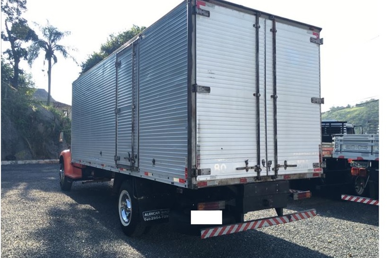 Ford F14000 - 93/93 5