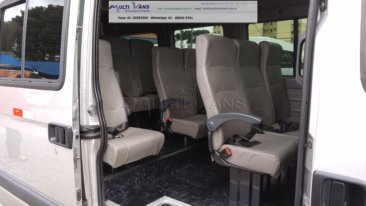 Renault Master Minibus - 13/13 7